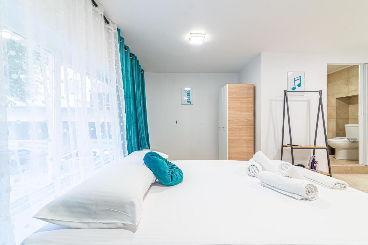 New Loft In The Heart Of City Center Ираклио Екстериор снимка